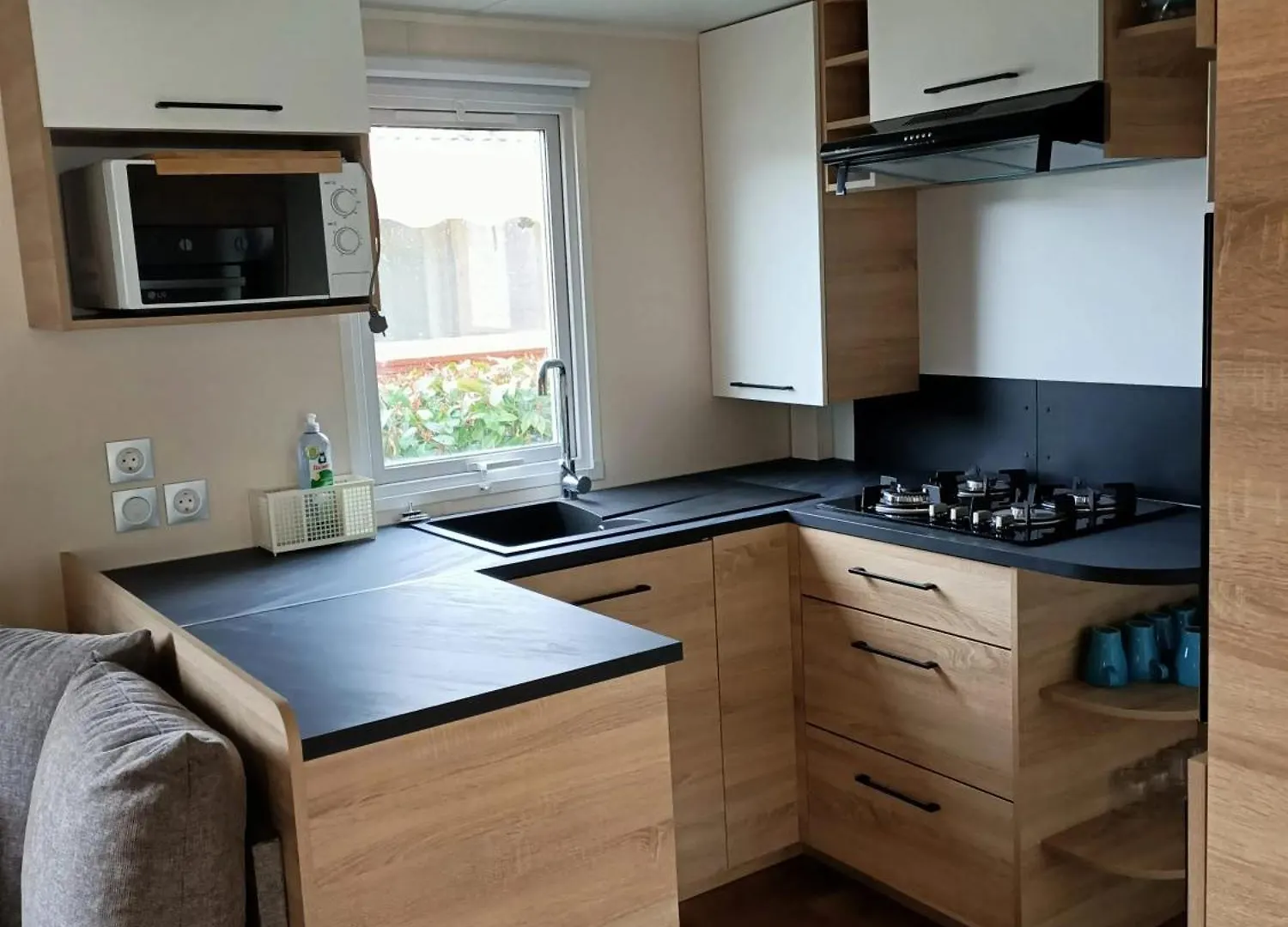 Bungalow Confortable A Condrieu Avec Piscine Holiday home