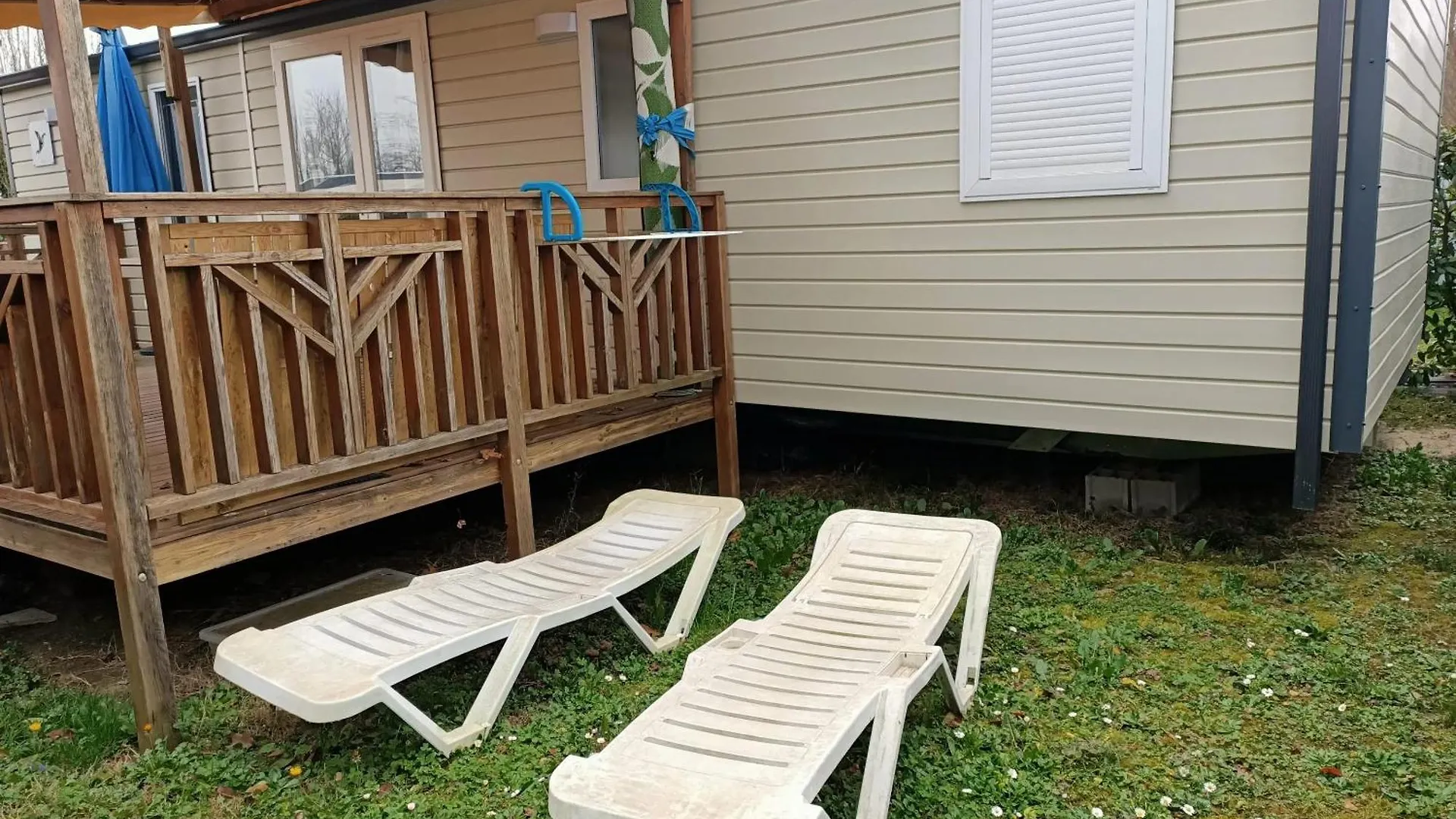 Bungalow Confortable A Condrieu Avec Piscine Holiday home